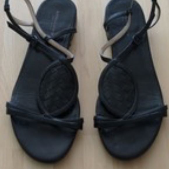 Bottega Veneta Intrecciato Sandals 39.5 - Picture 1 of 1